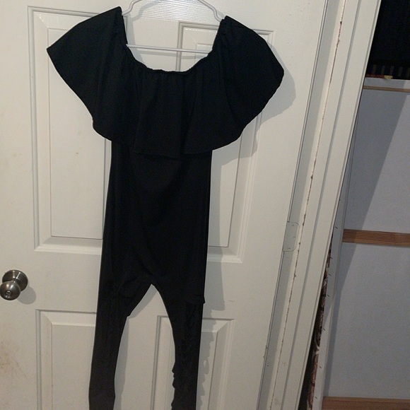 Off the shoulder jumpsuit - Picture 2 of 5